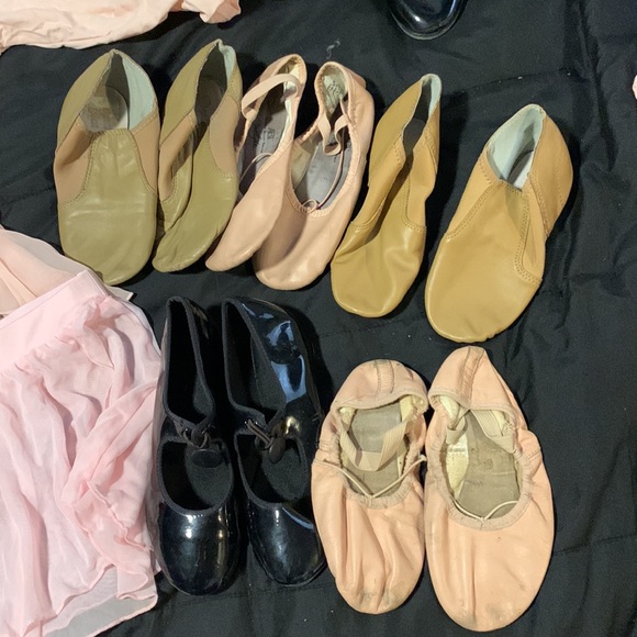 Dance clothes all size small 6 or 6x - Picture 2 of 3